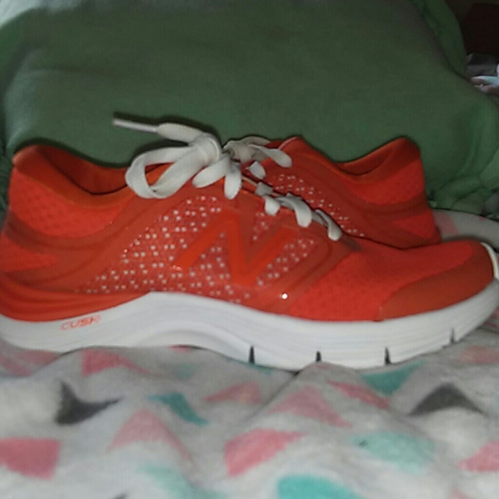 Girls New Balance 711 BRAND NEW.
